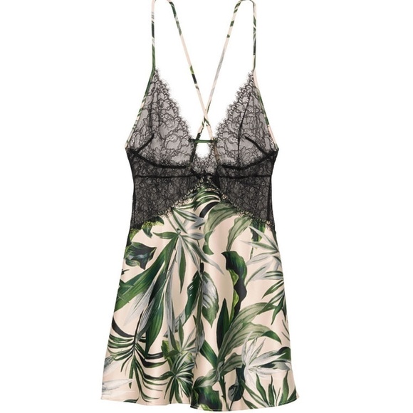 Victoria's Secret Leaf Print Lace Lingerie… - Picture 2 of 9